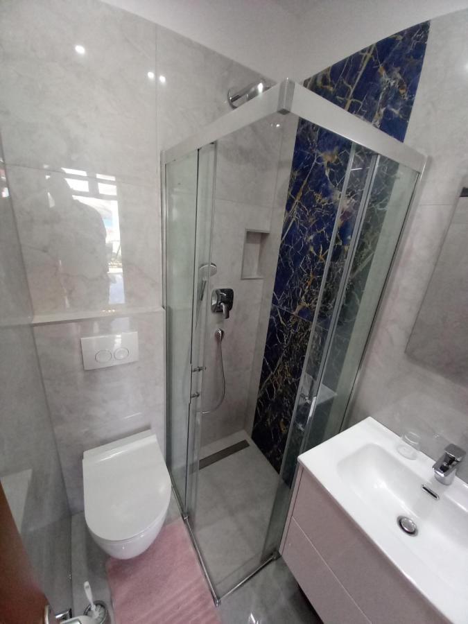 Irena Apartman