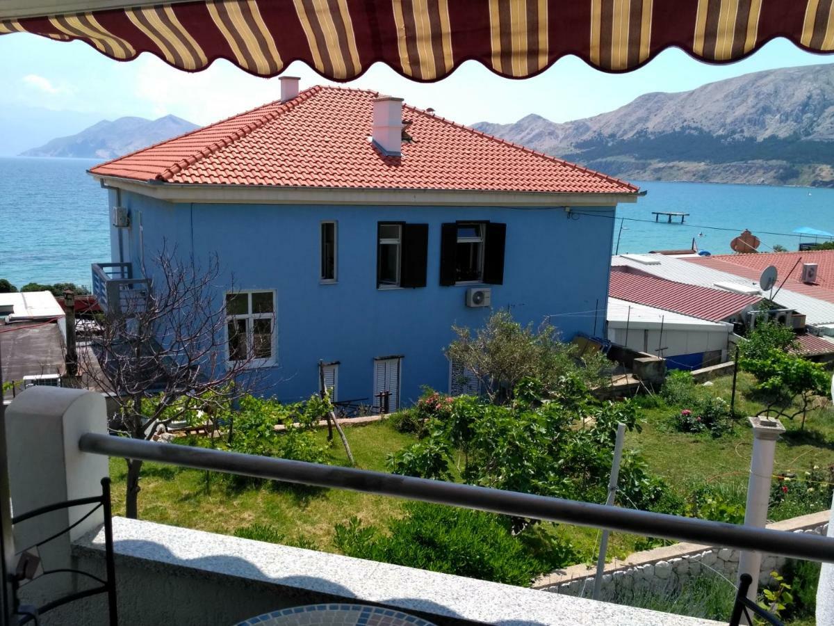 Irena Apartment *